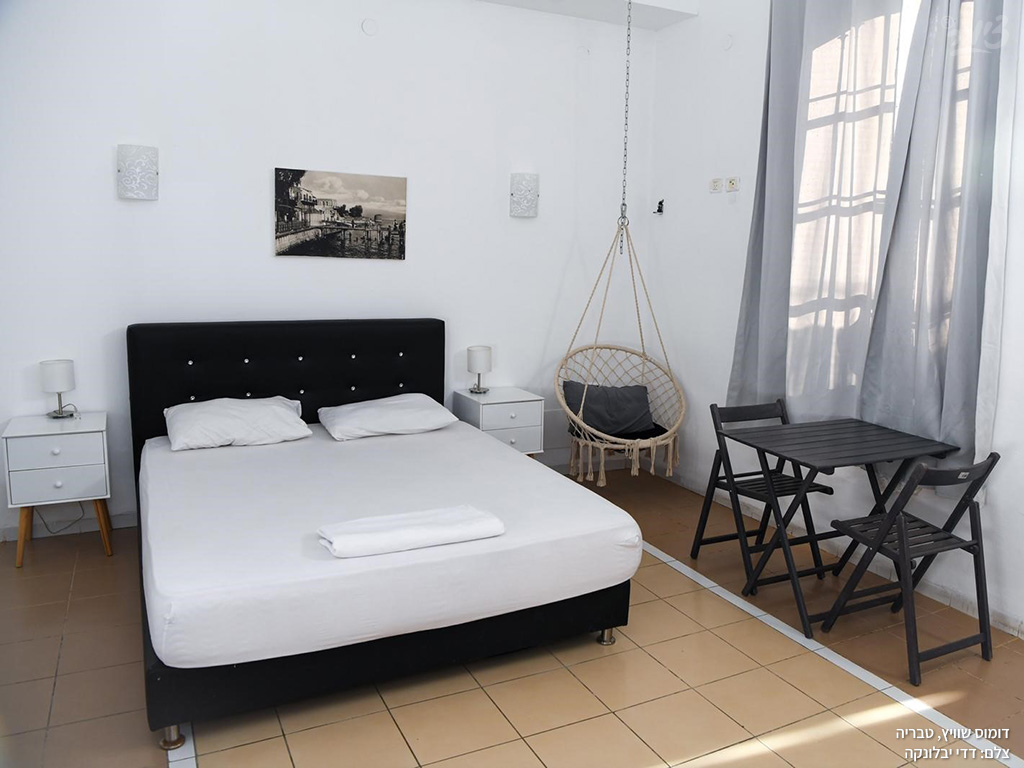 צימרים לפי שעה בטבריה - צימר דומוס שוויץ עם בריכת שחיה